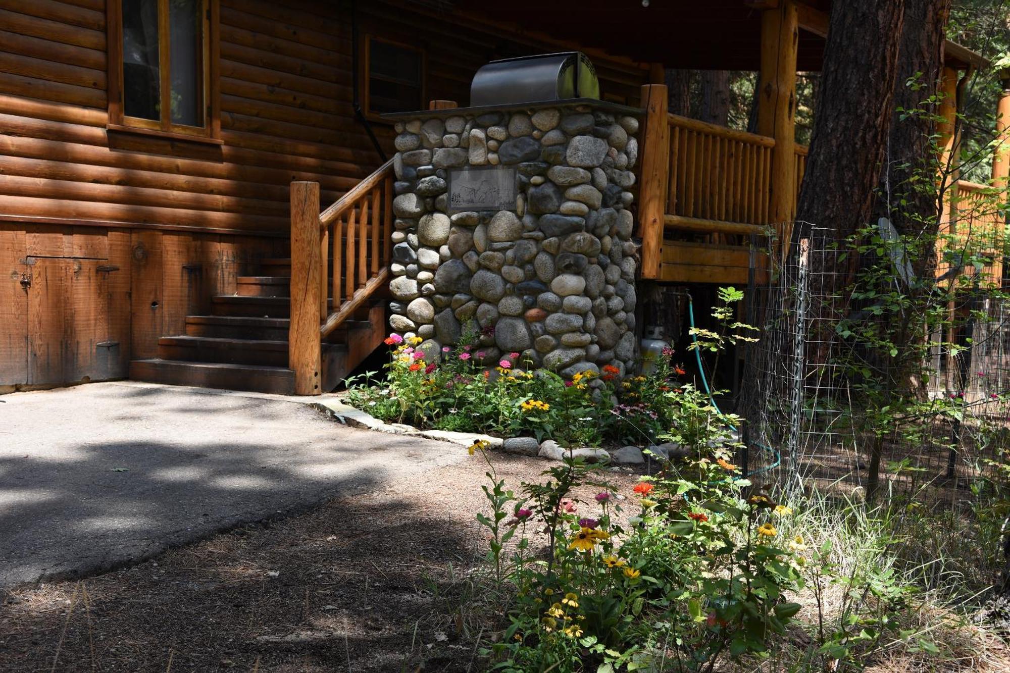 Half Dome Villa Wawona Exterior photo